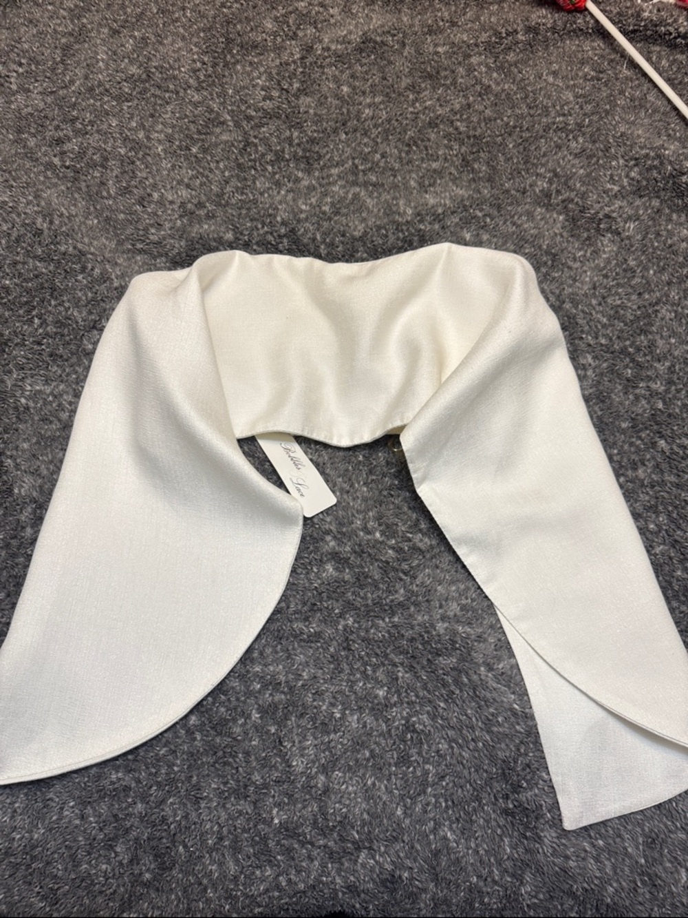 White bachelorette bandeau